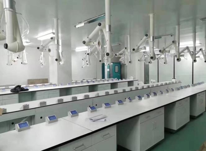 水質(zhì)監(jiān)測實(shí)驗(yàn)室